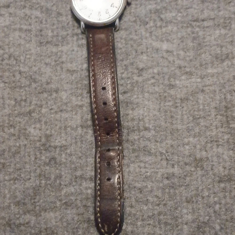 Shinola reposhing this